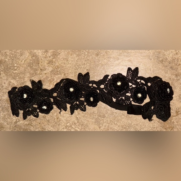 $2~Elegant Black Lace Headband~New~$2 WITH ANY $10 ORDER OR MORE - Picture 4 of 5